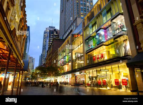 pitt street mall sydney shops.